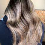 4-blonde-hair-with-shadow-roots-CKFBp5RhKML